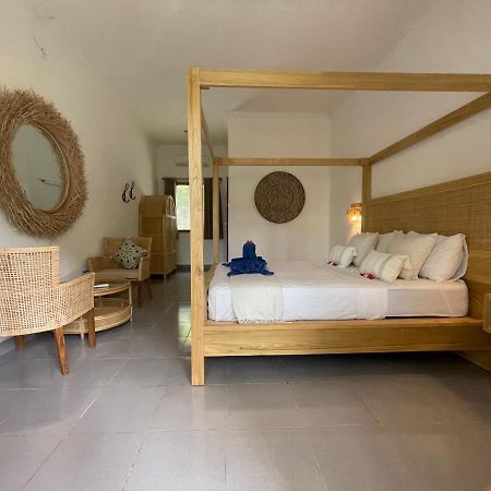 Blue Emocean Dive Resort Moyo Island Exterior foto